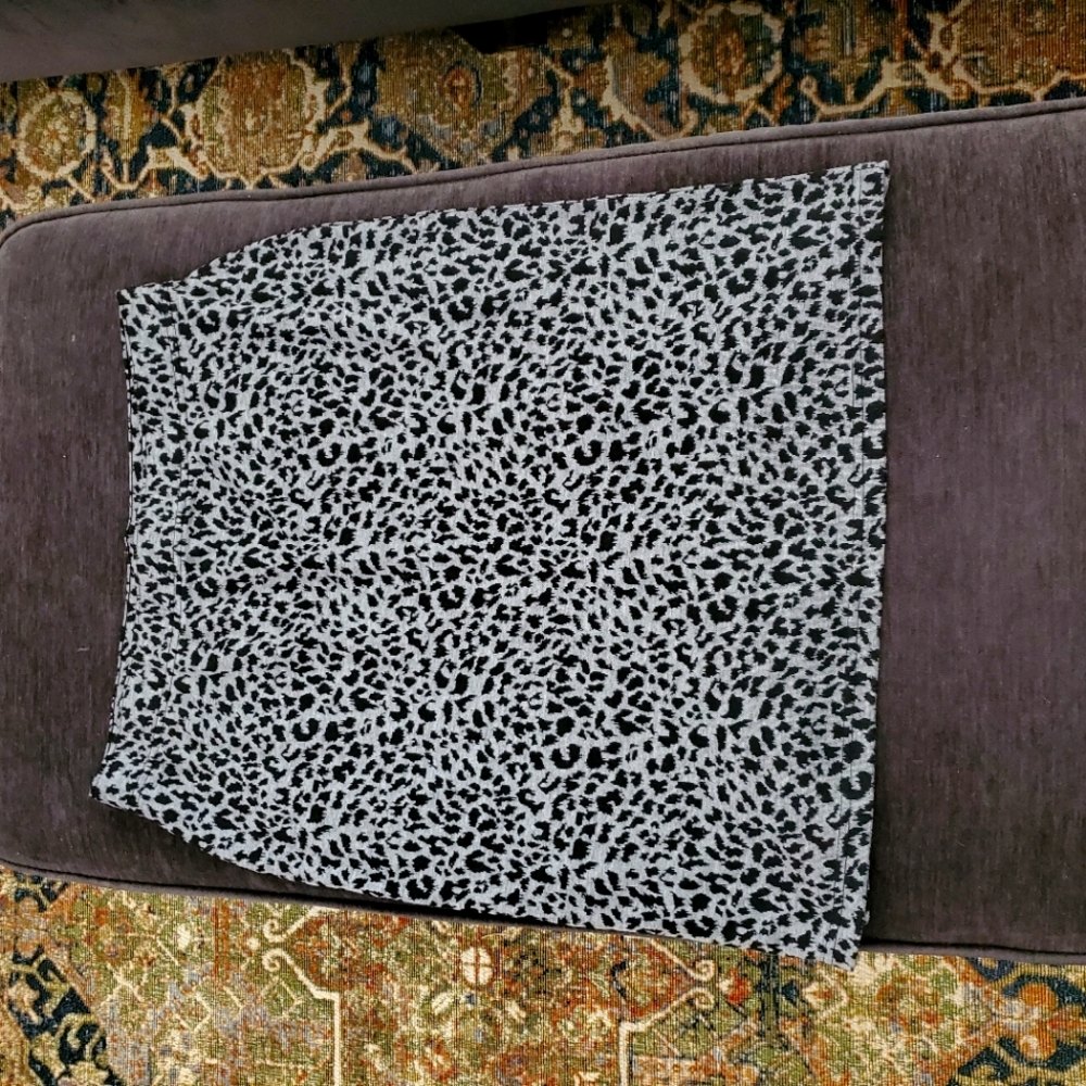 Liz Claiborne pull on skirt